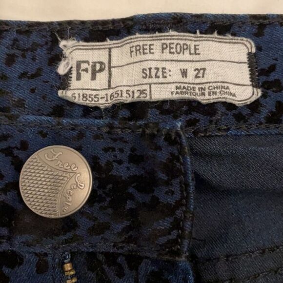 Free People Burnout Velvet Jeans Womens 27 Blue Black Winter Skinny - Picture 2 of 12